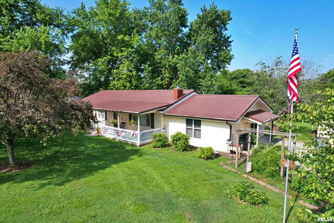 4139 Altenberger Rd., Metropolis, IL 62960