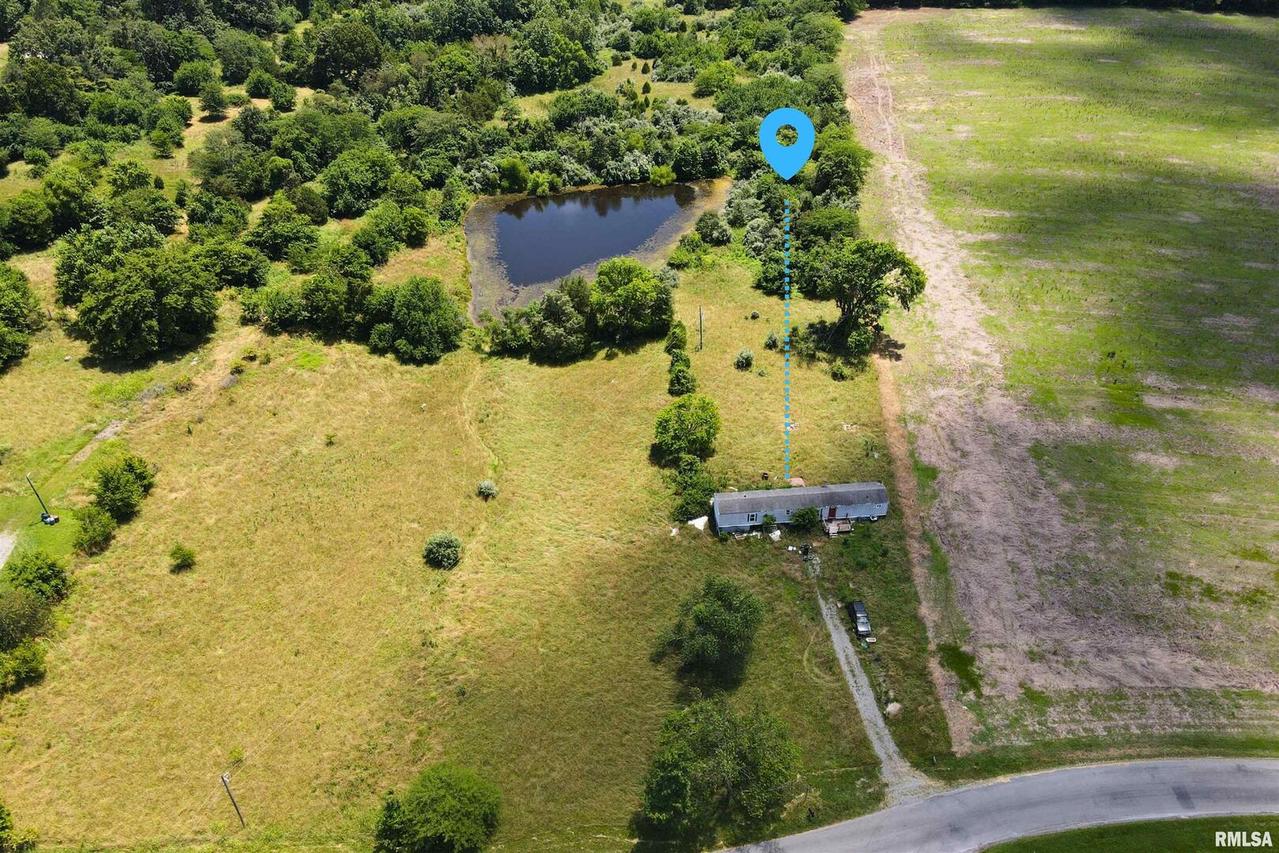 22741 Galatia Post Rd., Pittsburg, IL 62974