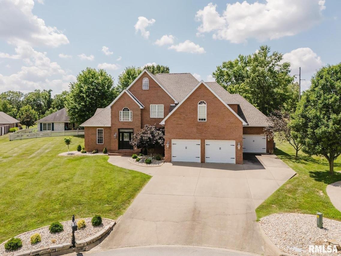 1506 Gleneagle Dr., Marion, IL 62959