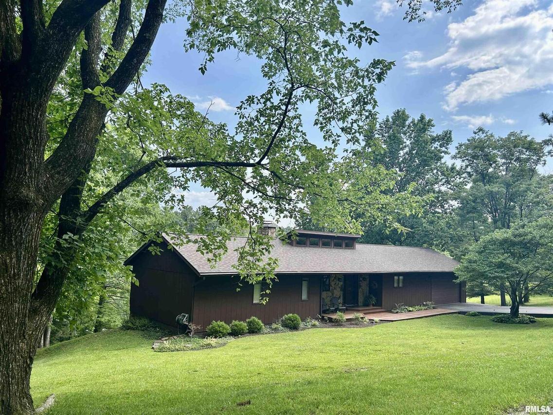 304 May Apple Ln., Carbondale, IL 62903