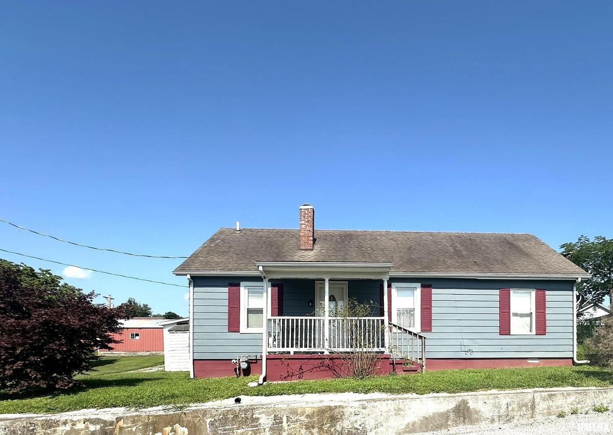 258 N Dutton Dr., Elizabethtown, IL 62931