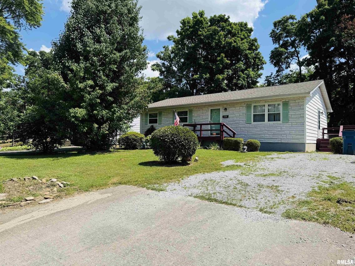 109 Young Ave., Anna, IL