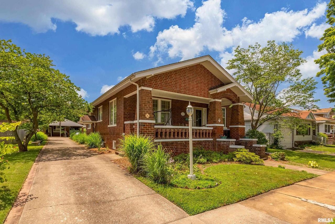 2011 Logan St., Murphysboro, IL 62966