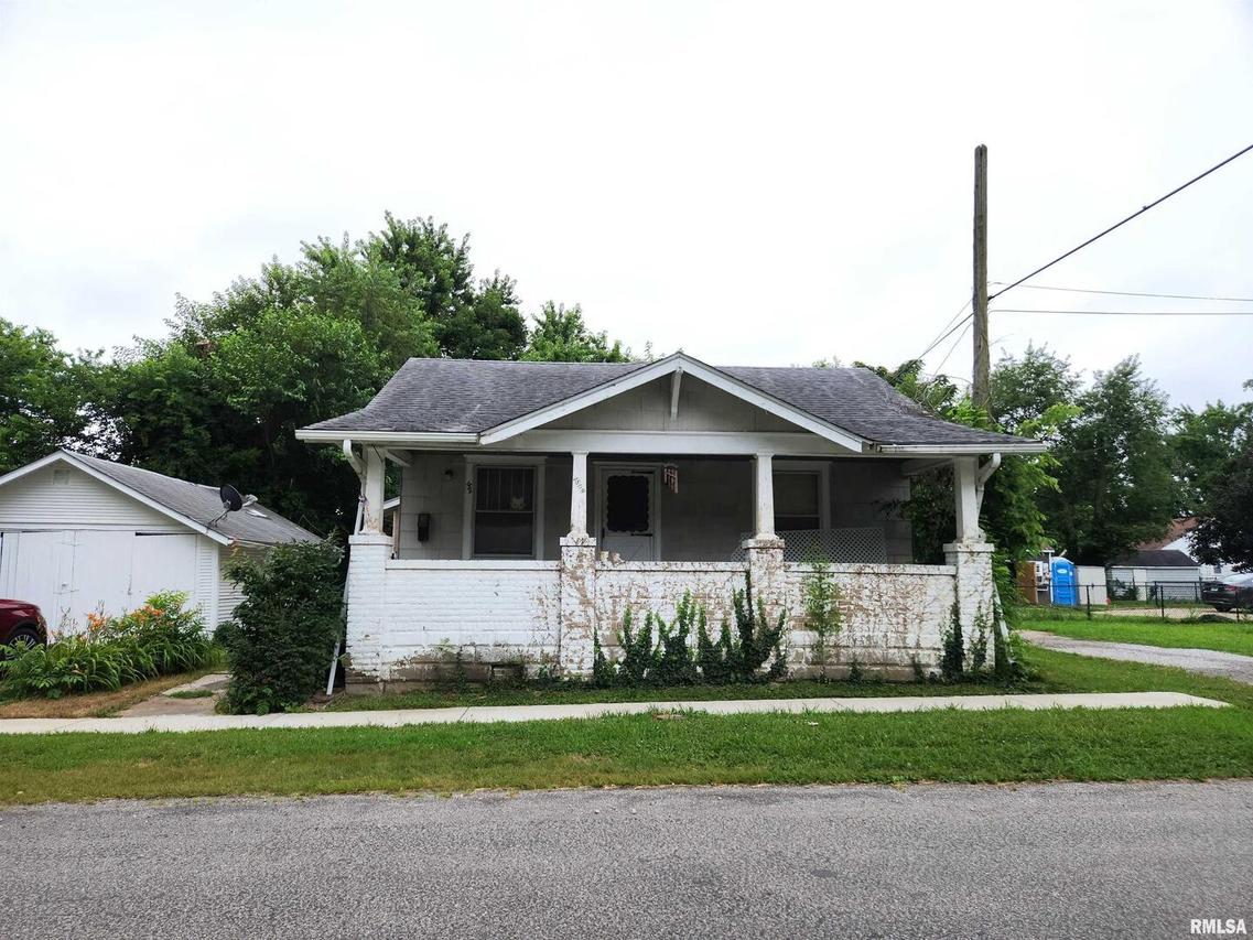 1809 Cherry St., Mt Vernon, IL 62864