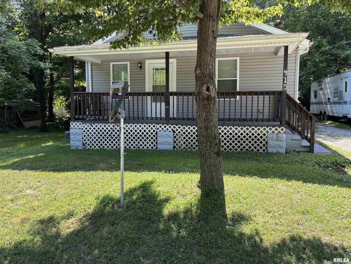 415 S 4th St., Mt Vernon, IL 62864