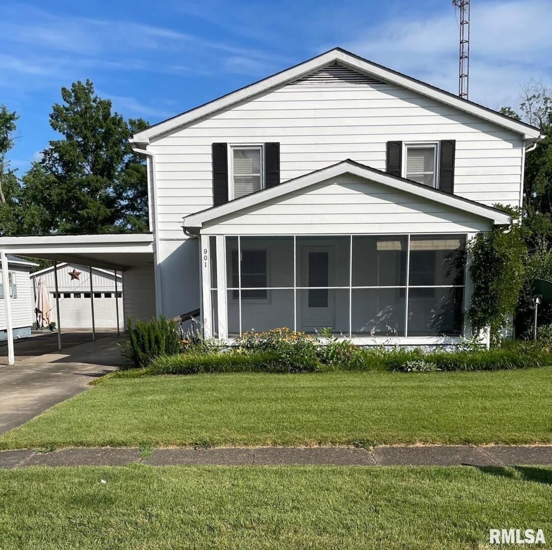 901 W Elm St., Carmi, IL 62821