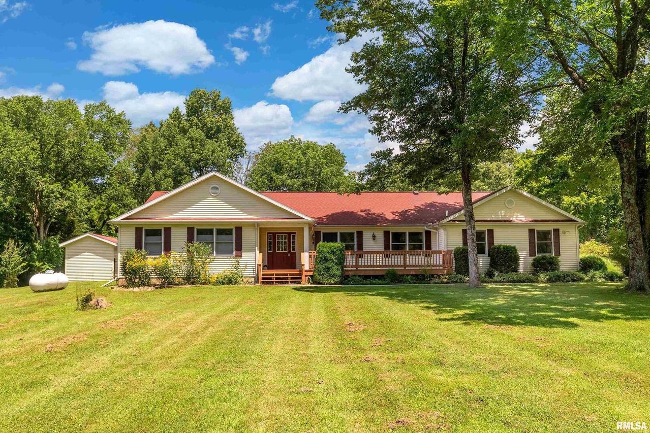 243 Pump Station Rd., Makanda, IL 62958