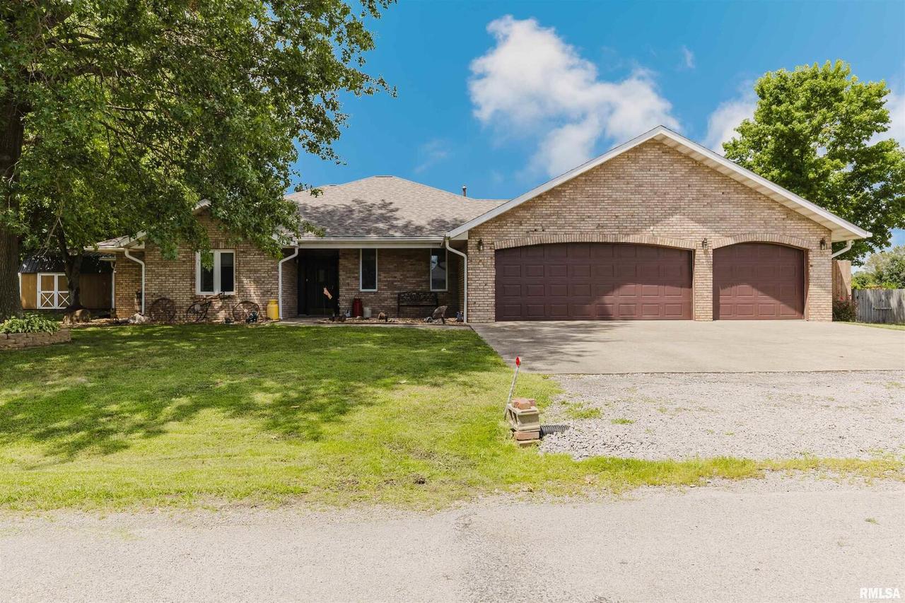 11823 Taylor Dr., Marion, IL 62959