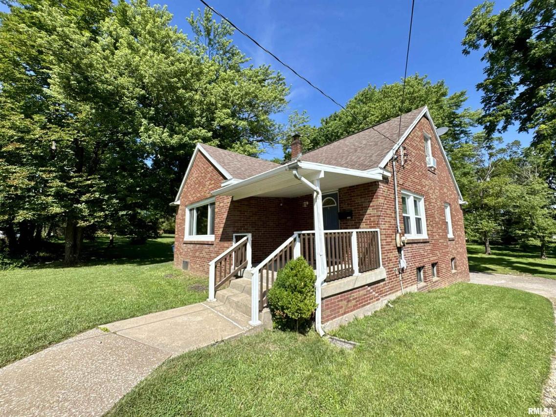 403 Freeman St., Anna, IL 62906