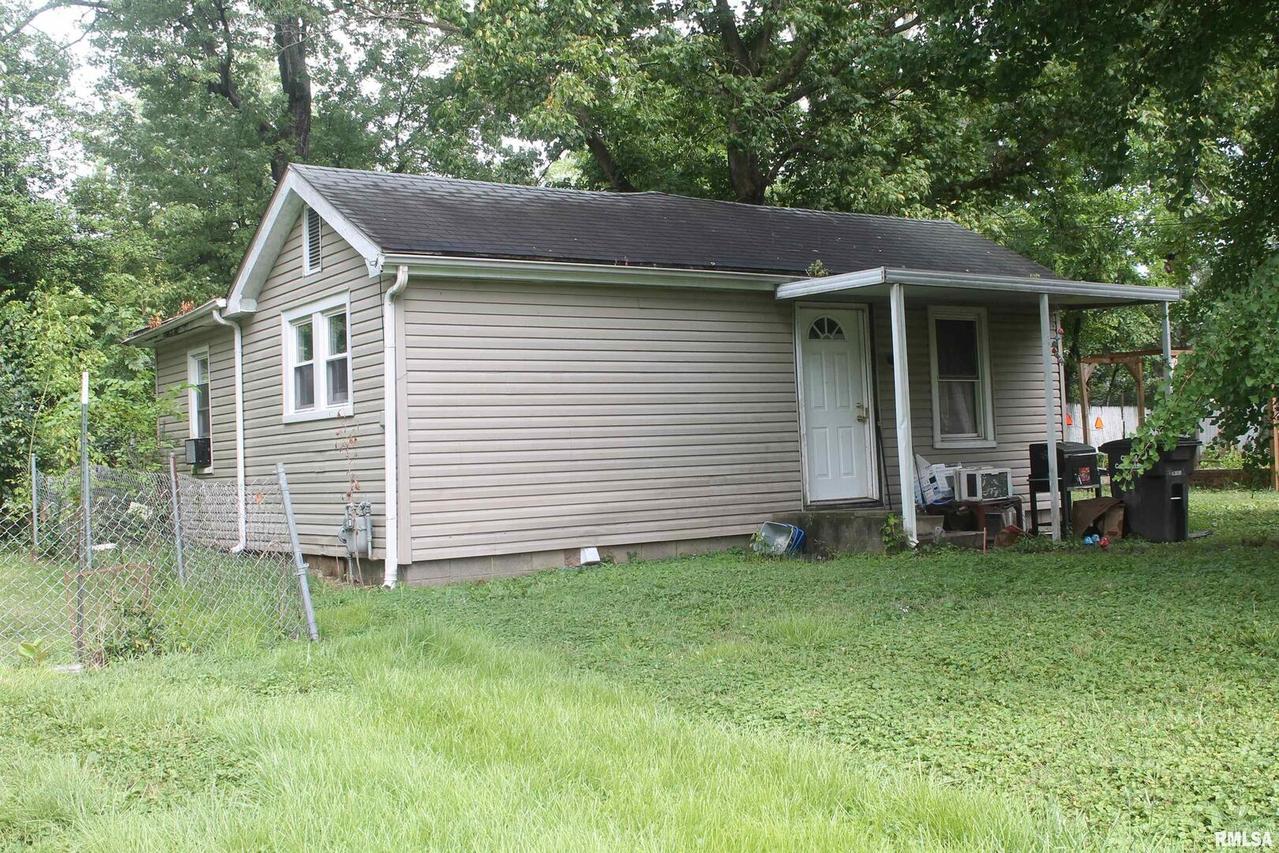 805 N James St., Carbondale, IL 62901