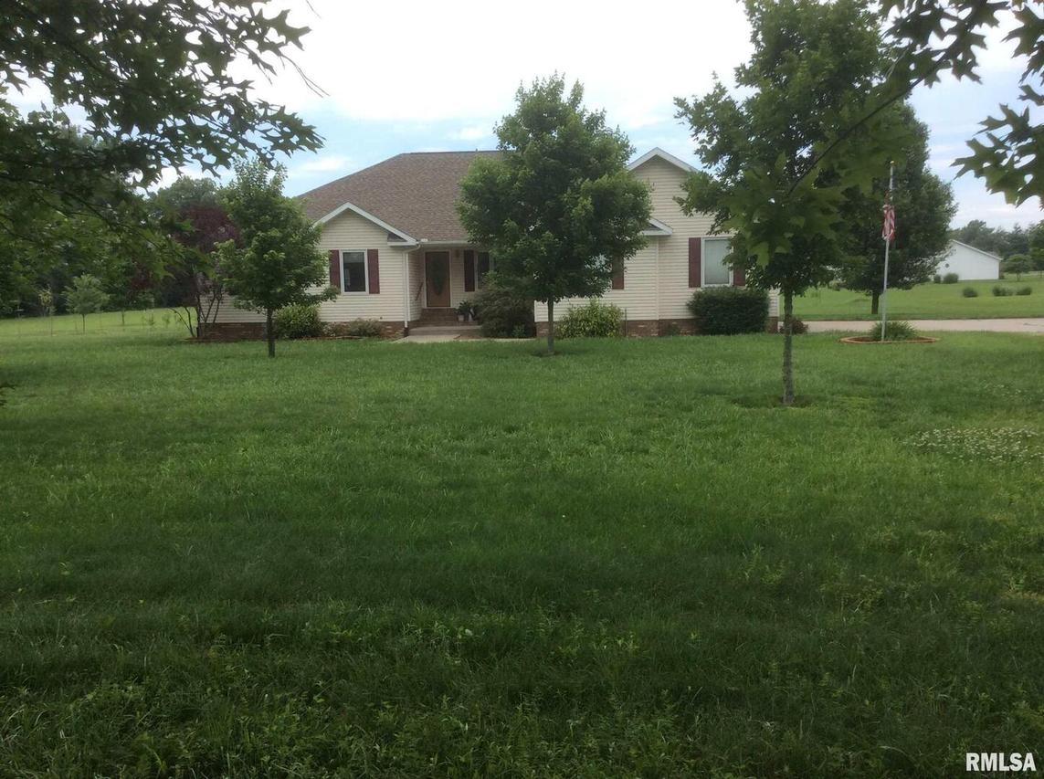 842 E Haney Rd., Carbondale, IL 62901