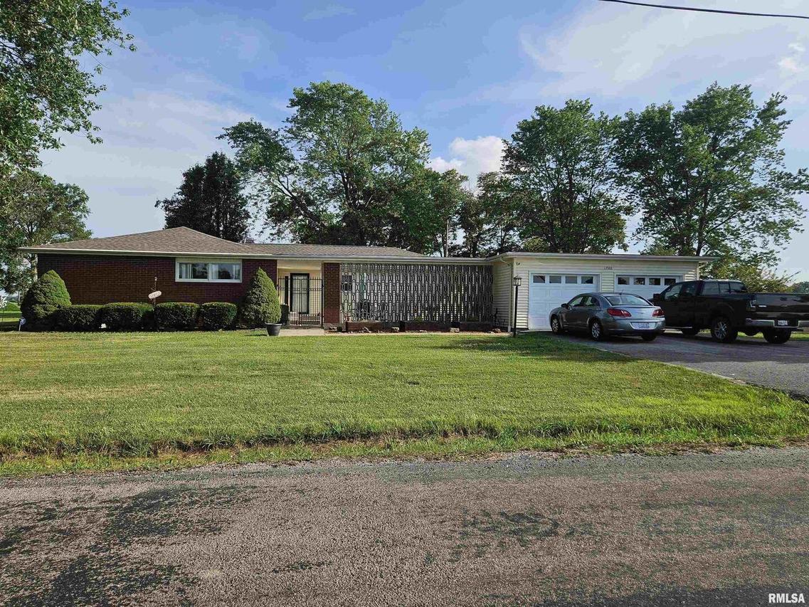 13522 Bowling Alley Rd., Benton, IL 62812