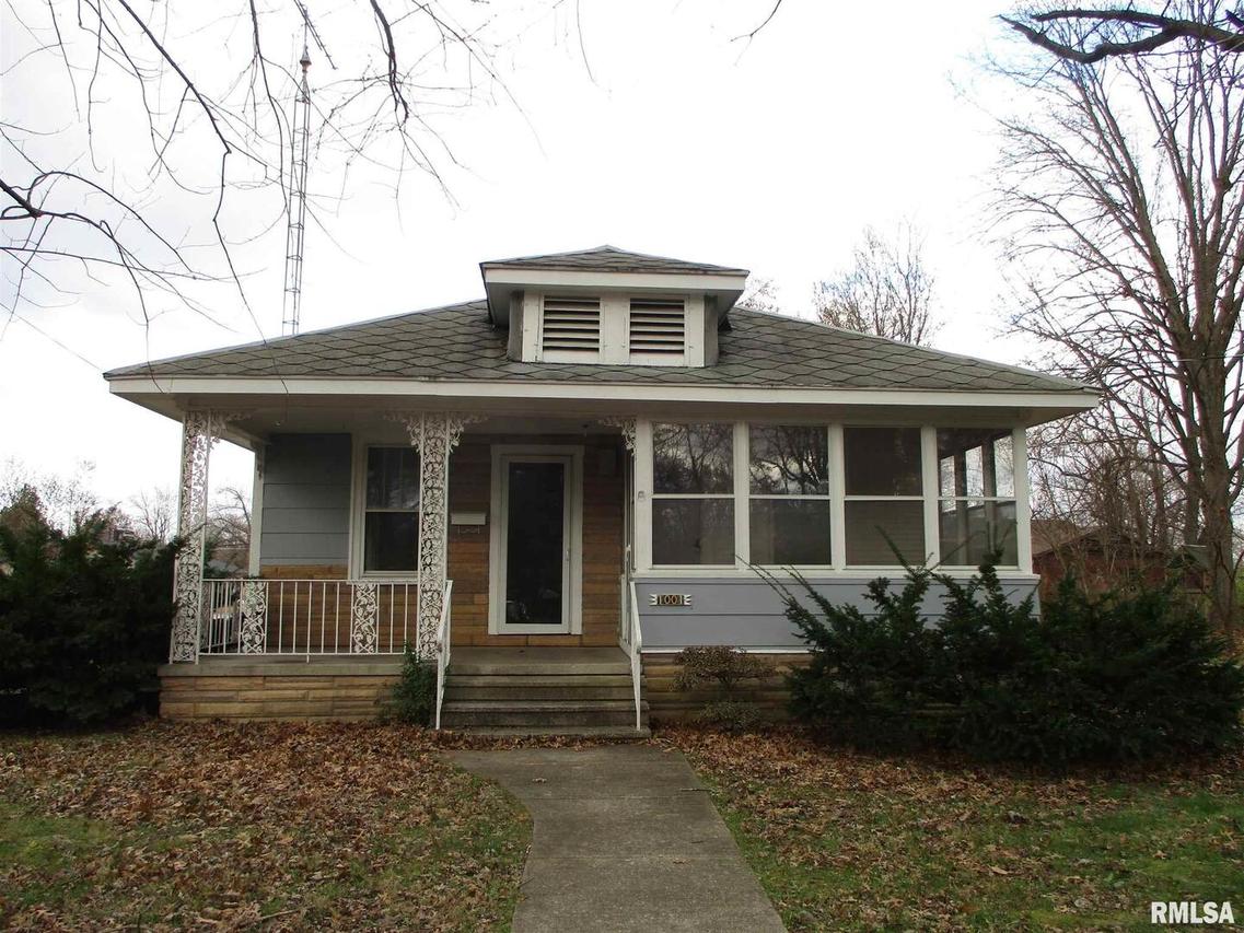 1001 E Webster St., Benton, IL 62812