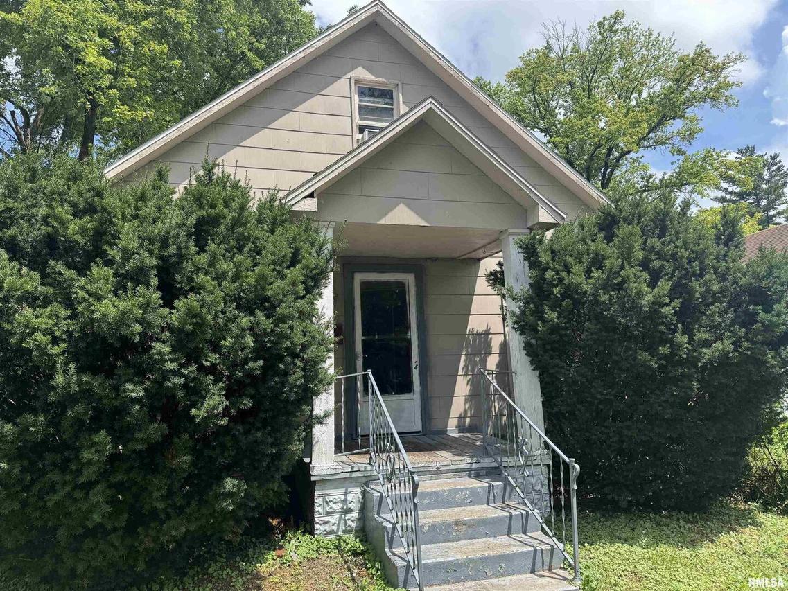1317 S Cherry St., Centralia, IL 62801