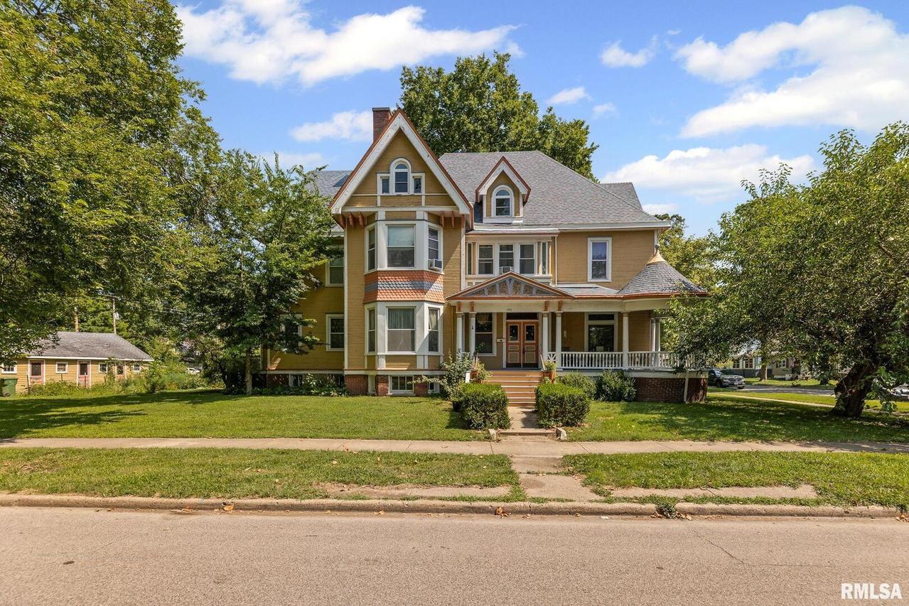 404 W Broadway St., Centralia, IL 62801