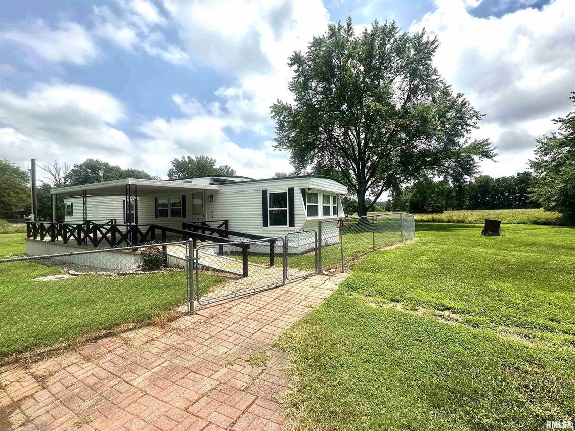 516 Walnut Hill Rd., Centralia, IL 62801