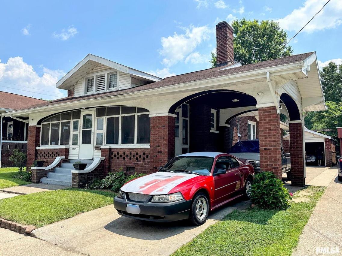 2009 Spruce St., Murphysboro, IL 62966