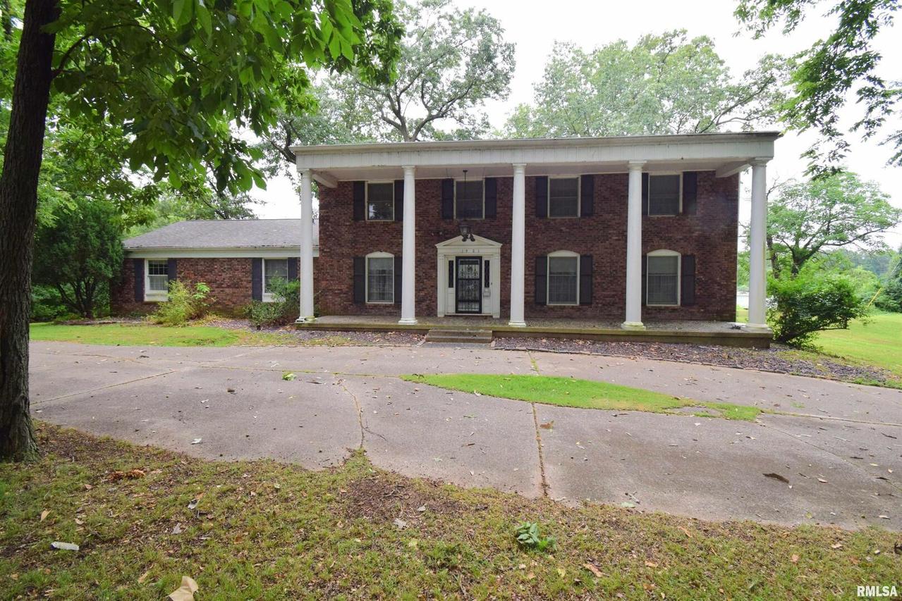 1901 Lake St., Mt Vernon, IL 62864