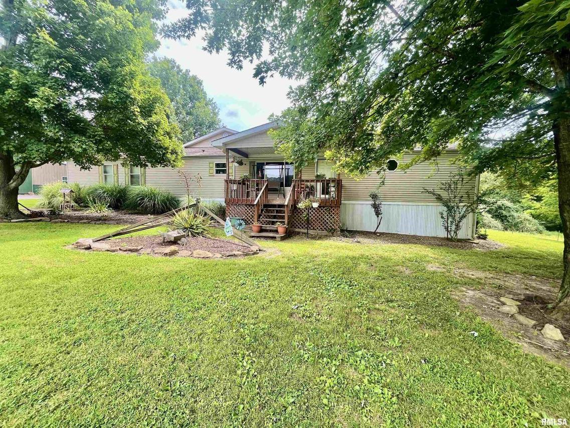 4155 Reevesville Rd., Grantsburg, IL 62943