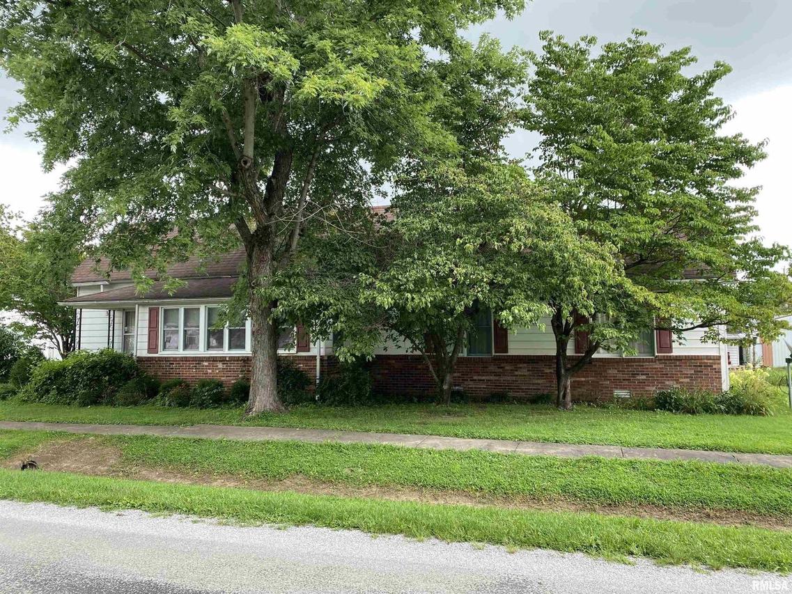 401 E 1st St., Karnak, IL 62956