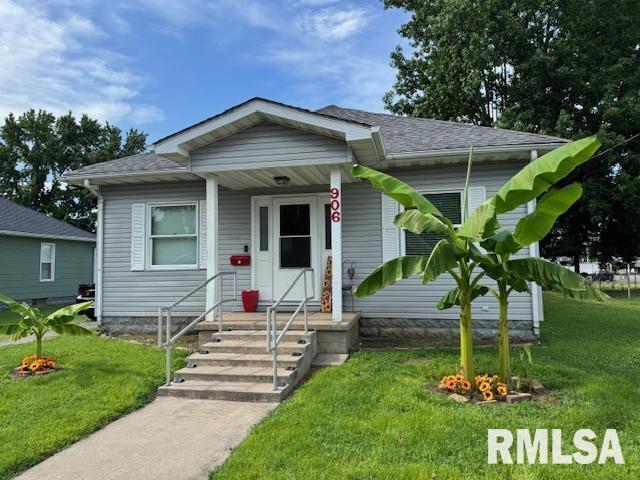 906 E Carter St., Marion, IL 62959