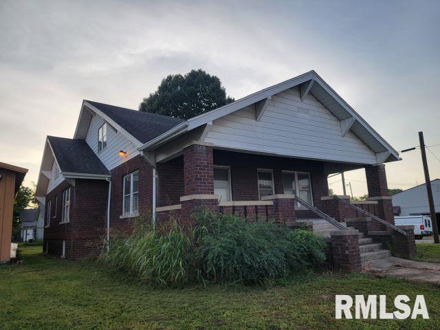 101 S 6th St., Murphysboro, IL 62966