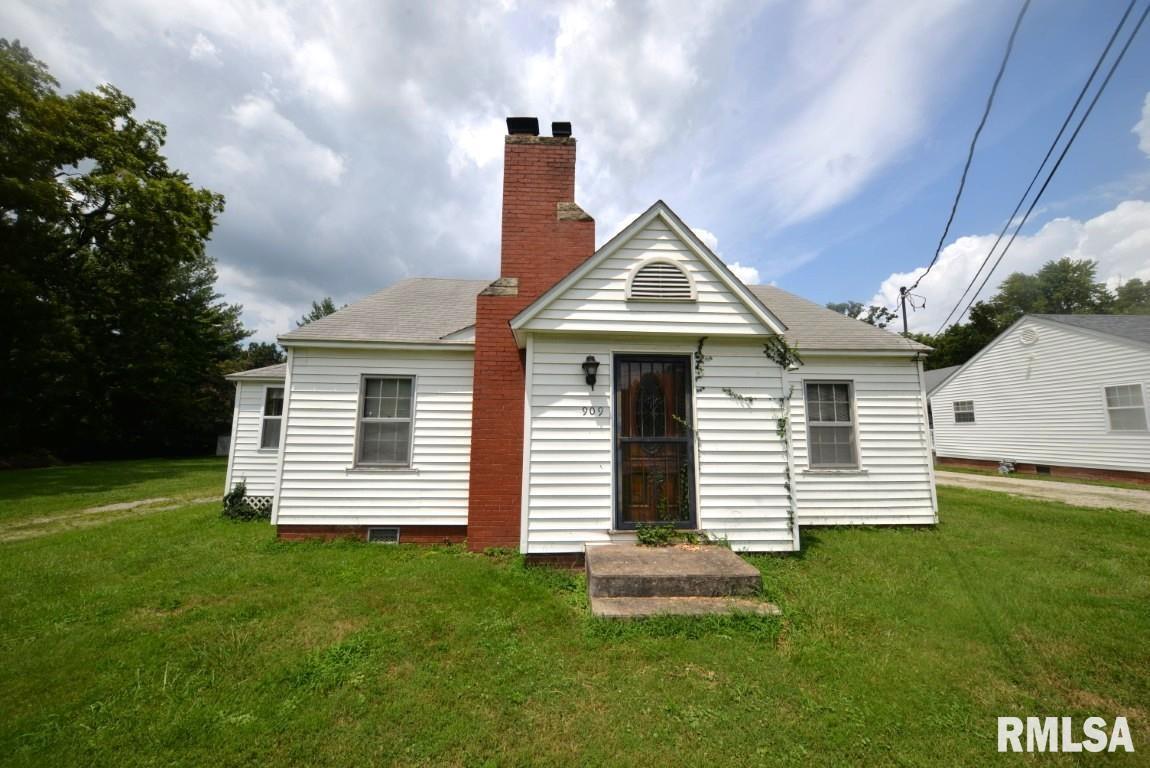 909 & 905 Fairfield Rd., Mt Vernon, IL 62864