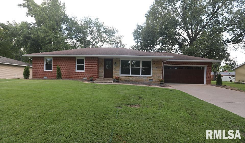 200 Circle Dr., Herrin, IL 62948