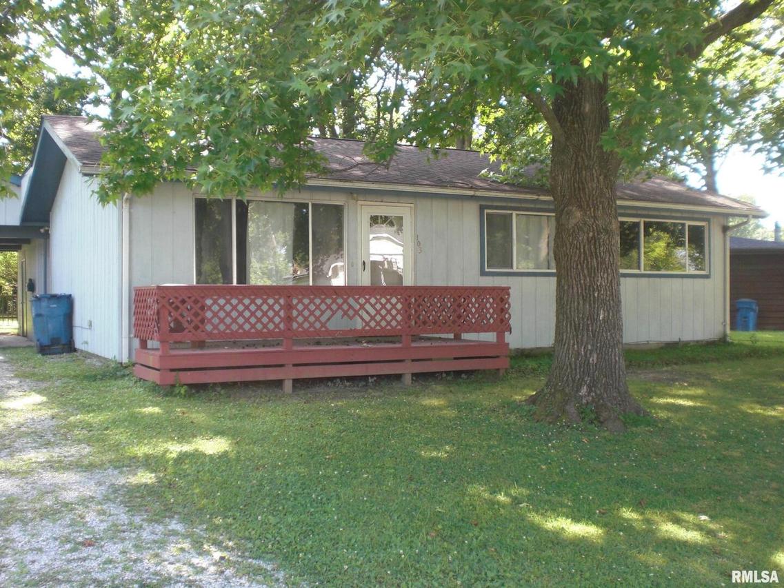 103 Kim St., Desoto, IL 62924