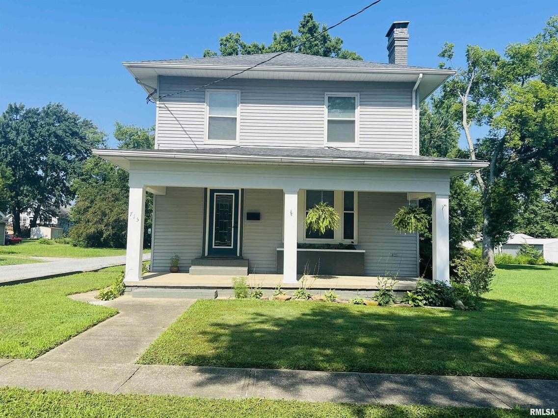 715 S Mckinley St., Harrisburg, IL 62946