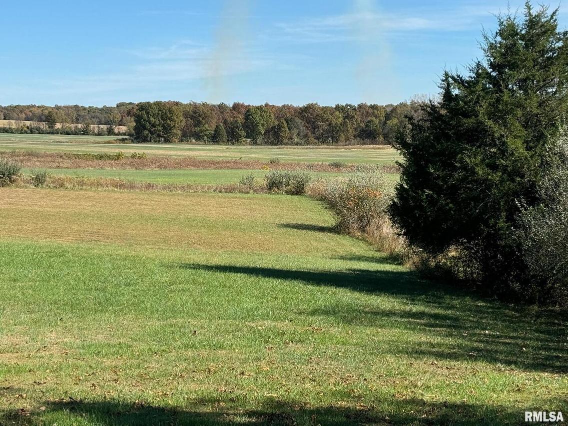 0000 Akin Rd., Macedonia, IL 62860