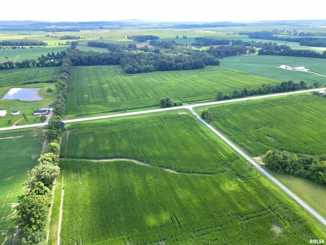 000 Ridgeway Rd., Eldorado, IL 62930