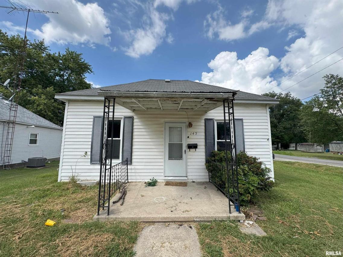 145 E Prairie St., Centralia, IL 62801