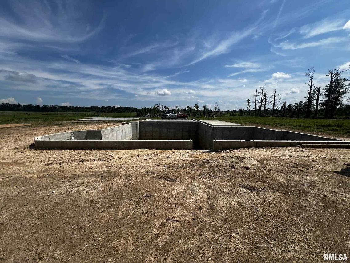 5962 Wards Mill Rd., Marion, IL 62959