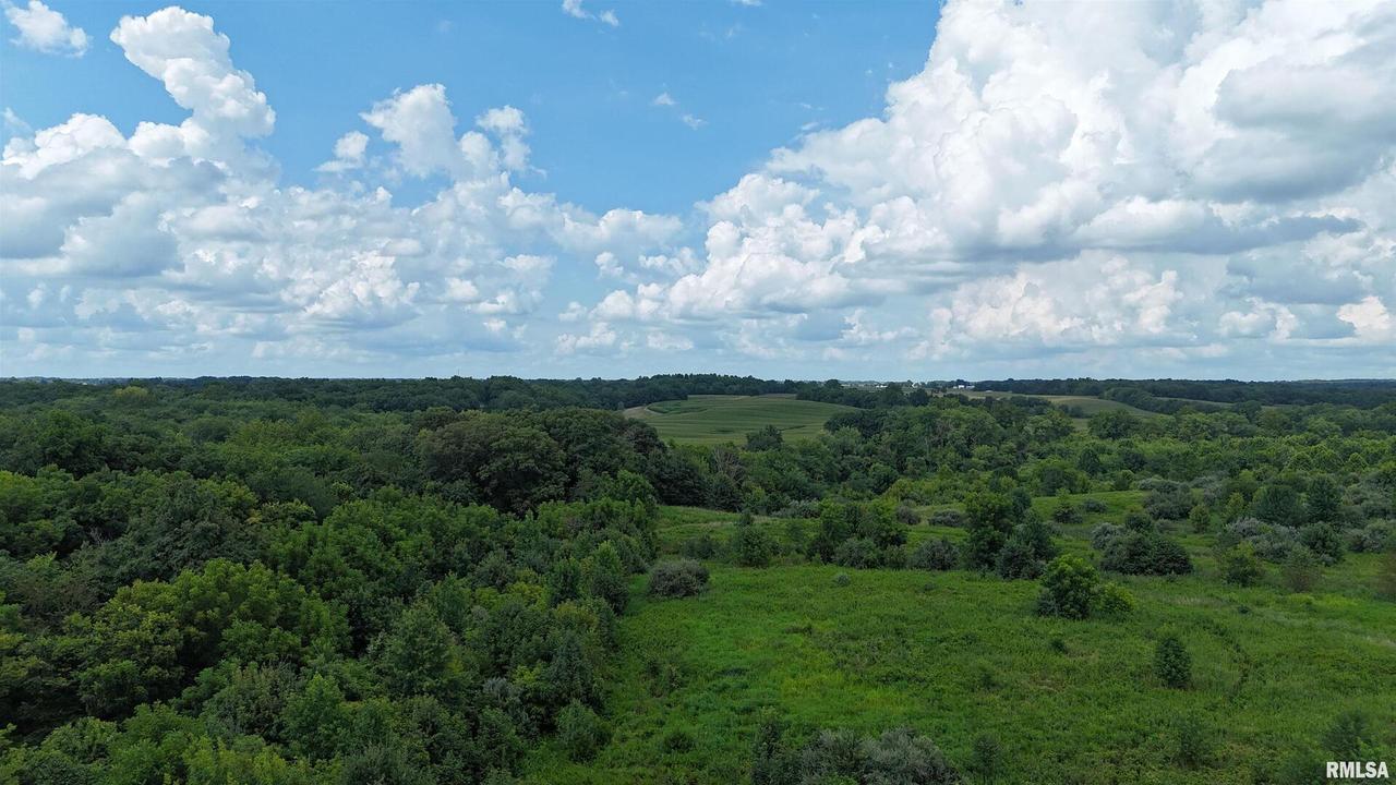 000 Sportsman Rd., Highland, IL 62249