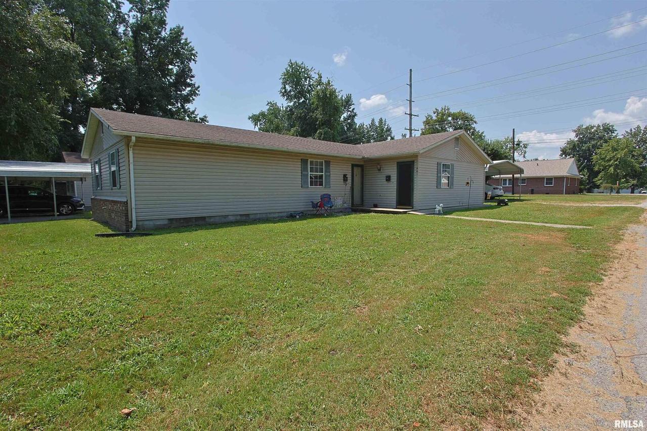 601/605 S 6th St. #4, Herrin, IL 62948