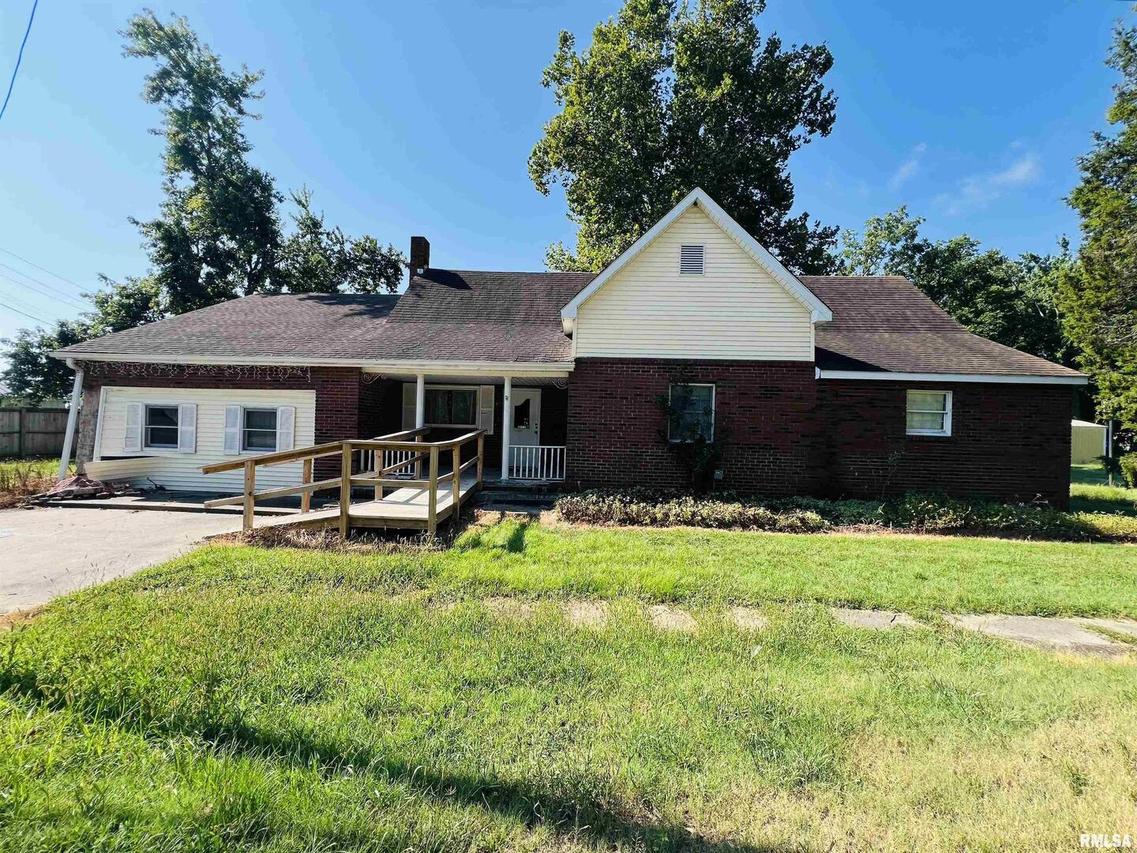 2507 Locust St., Eldorado, IL 62930