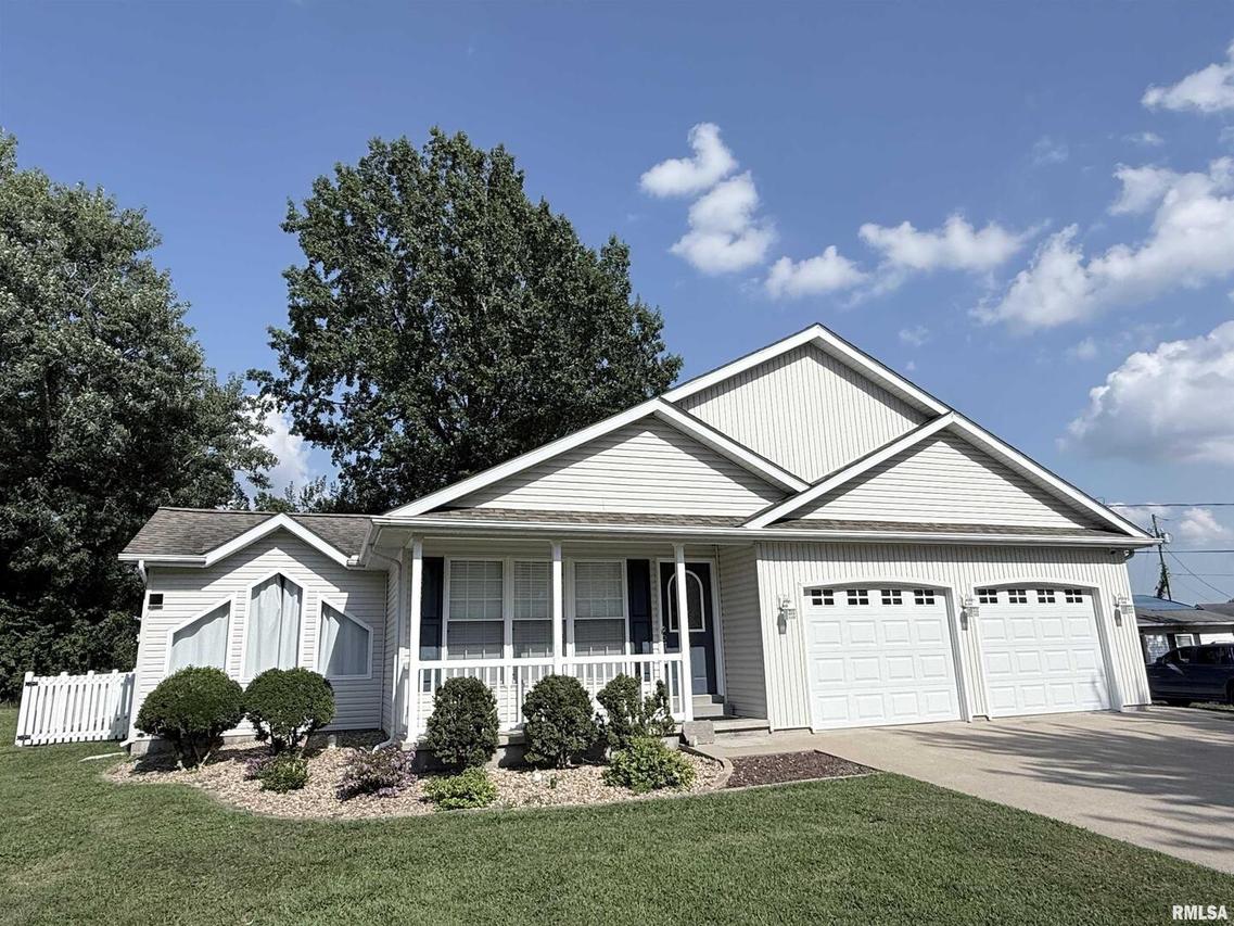 1408 Main St., Carterville, IL 62918