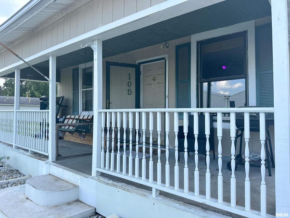 105 S 27th St., Herrin, IL 62948