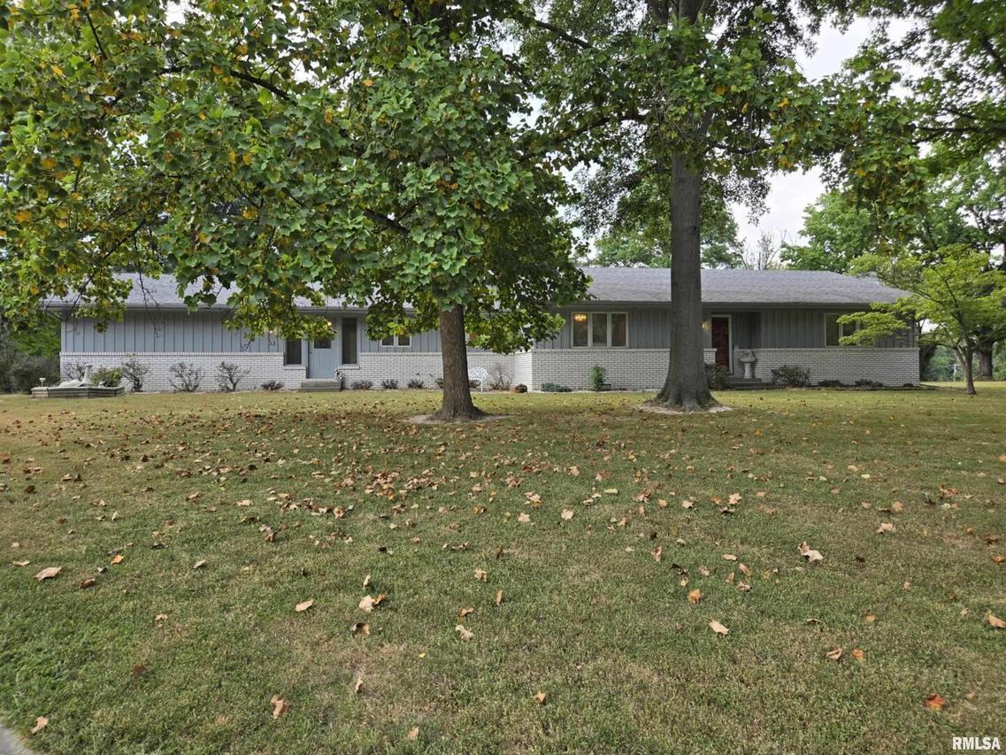 2 Webster Hill St., Mt Vernon, IL 62864