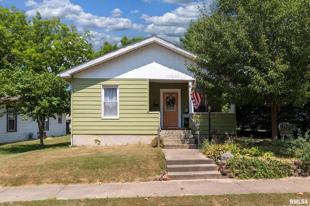 1318 Olive St., Murphysbor, IL 62966