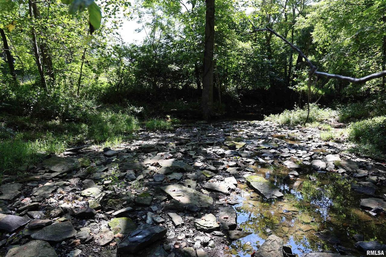 3905 Lick Creek Rd., Anna, IL 62906