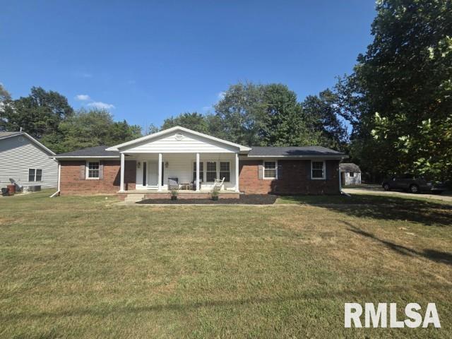 13964 N Indian Trail Dr., Mt Vernon, IL 62864