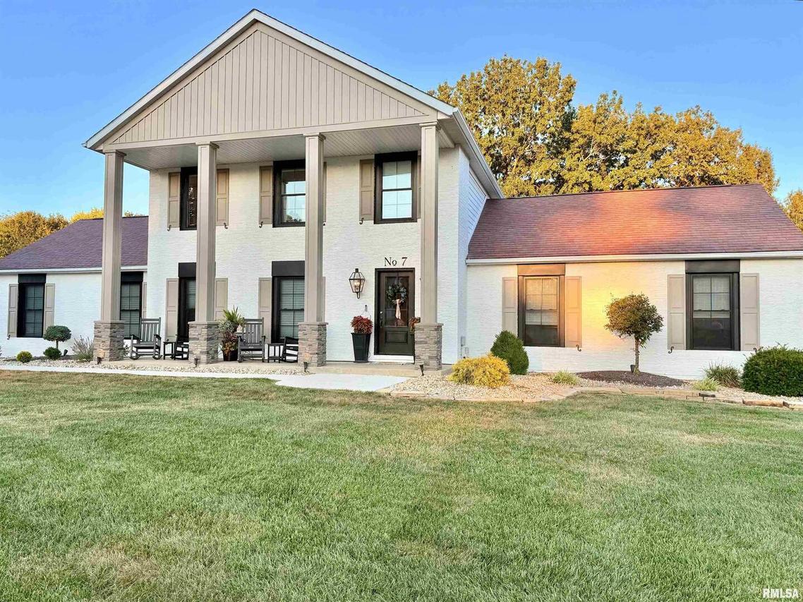 7 Clearlake Dr., Centralia, IL 62801