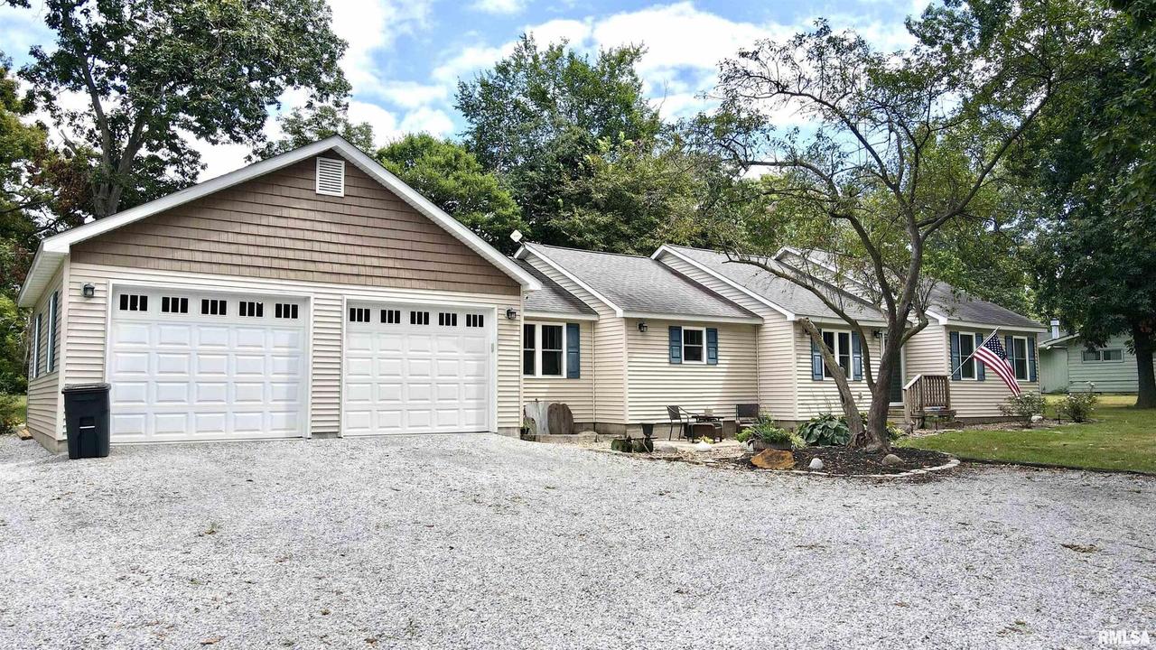 1008 State Highway 37 Hwy., West Frankfort, IL 62896