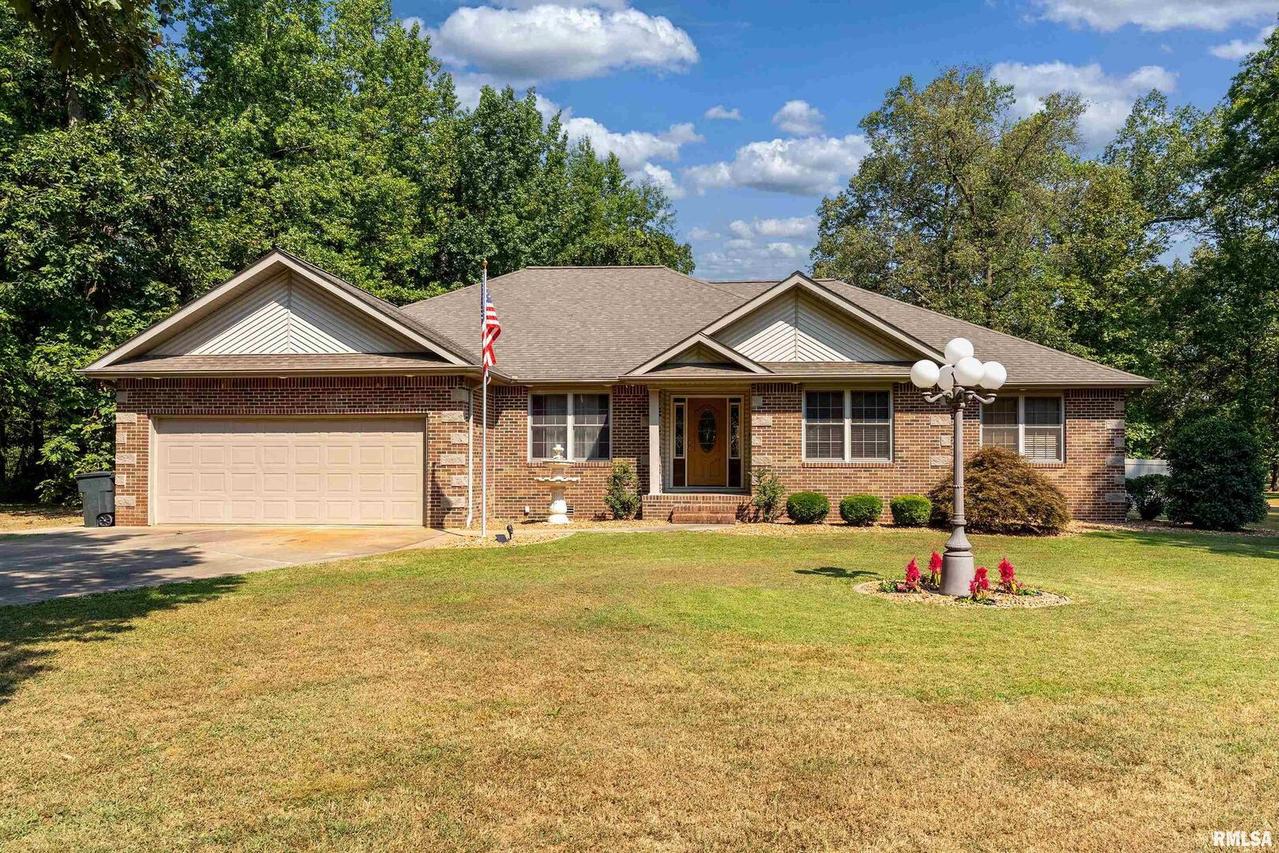 407 Margaret Dr., Herrin, IL 62948