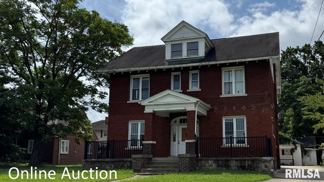 505 W Main St., Carbondale, IL 62901