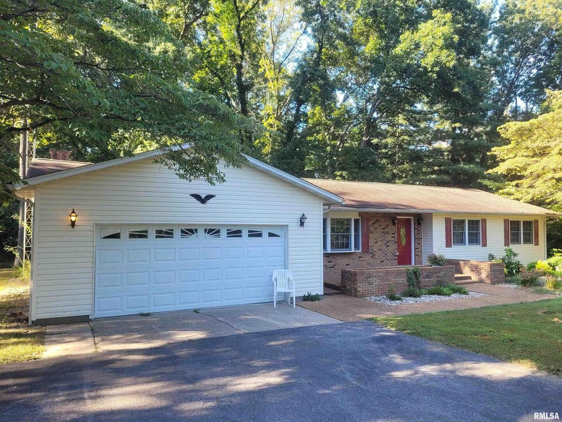 11743 Goshen Meadows Rd., Mt Vernon, IL 62864