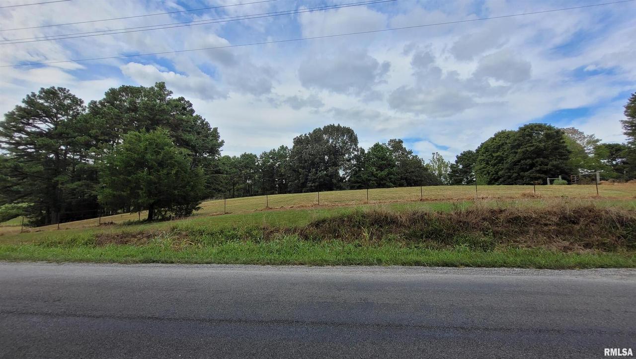 1126 Skyhawk Rd., Carbondale, IL 62902