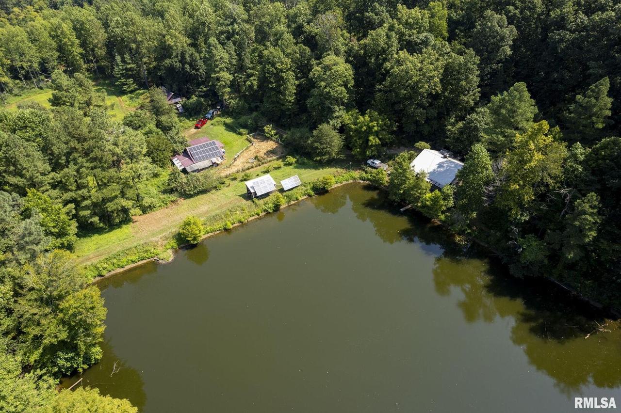 20601 Maggie Ln., Tamms, IL 62988